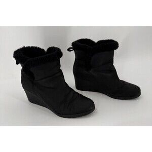 UGG DEVORAH BLACK WATERPROOF SUEDE WEDGE ANKLE BOOTS US 7.5 UK 5.5 EU 38.5